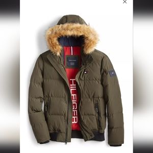 Tommy Hilfigure Coat